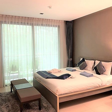 Private Apartment At Emerald Terrace Patong Exterior photo