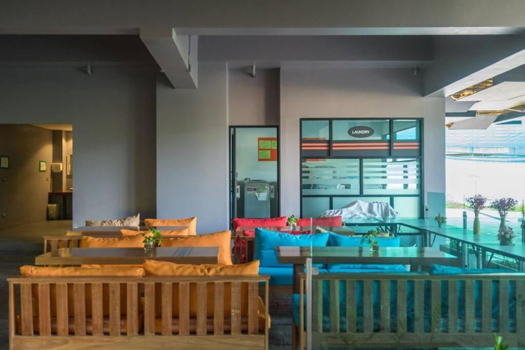 Private Apartment At Emerald Terrace Patong Exterior photo