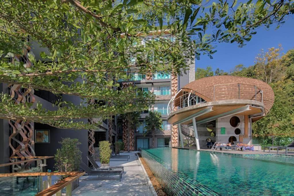 Private Apartment At Emerald Terrace Patong Exterior photo