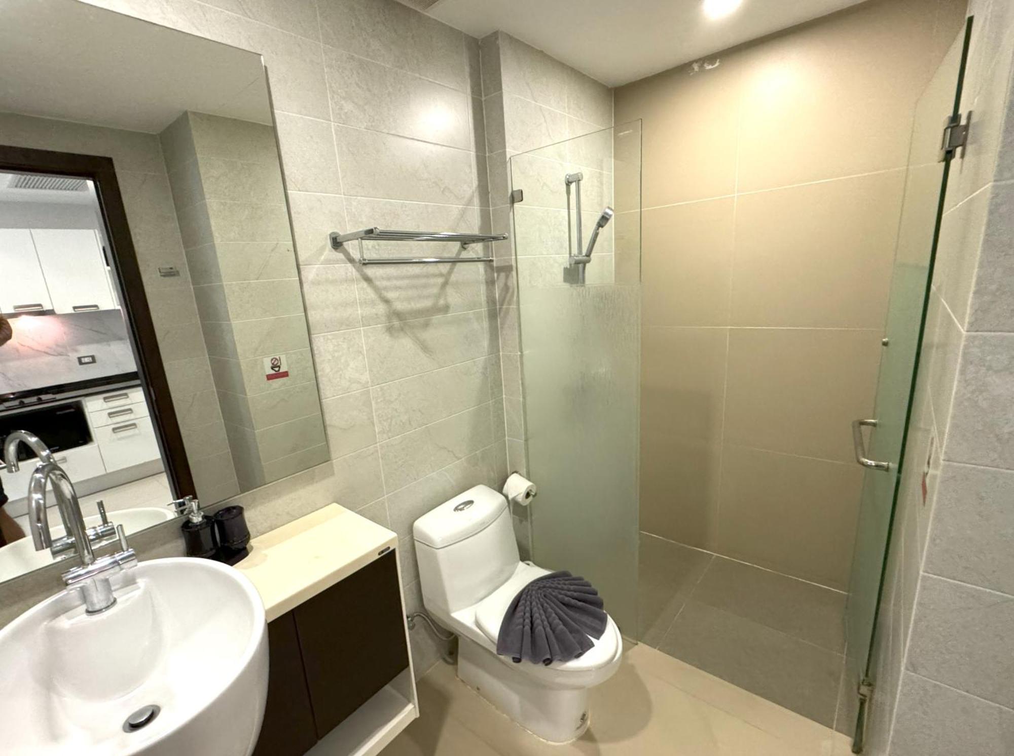 Private Apartment At Emerald Terrace Patong Exterior photo