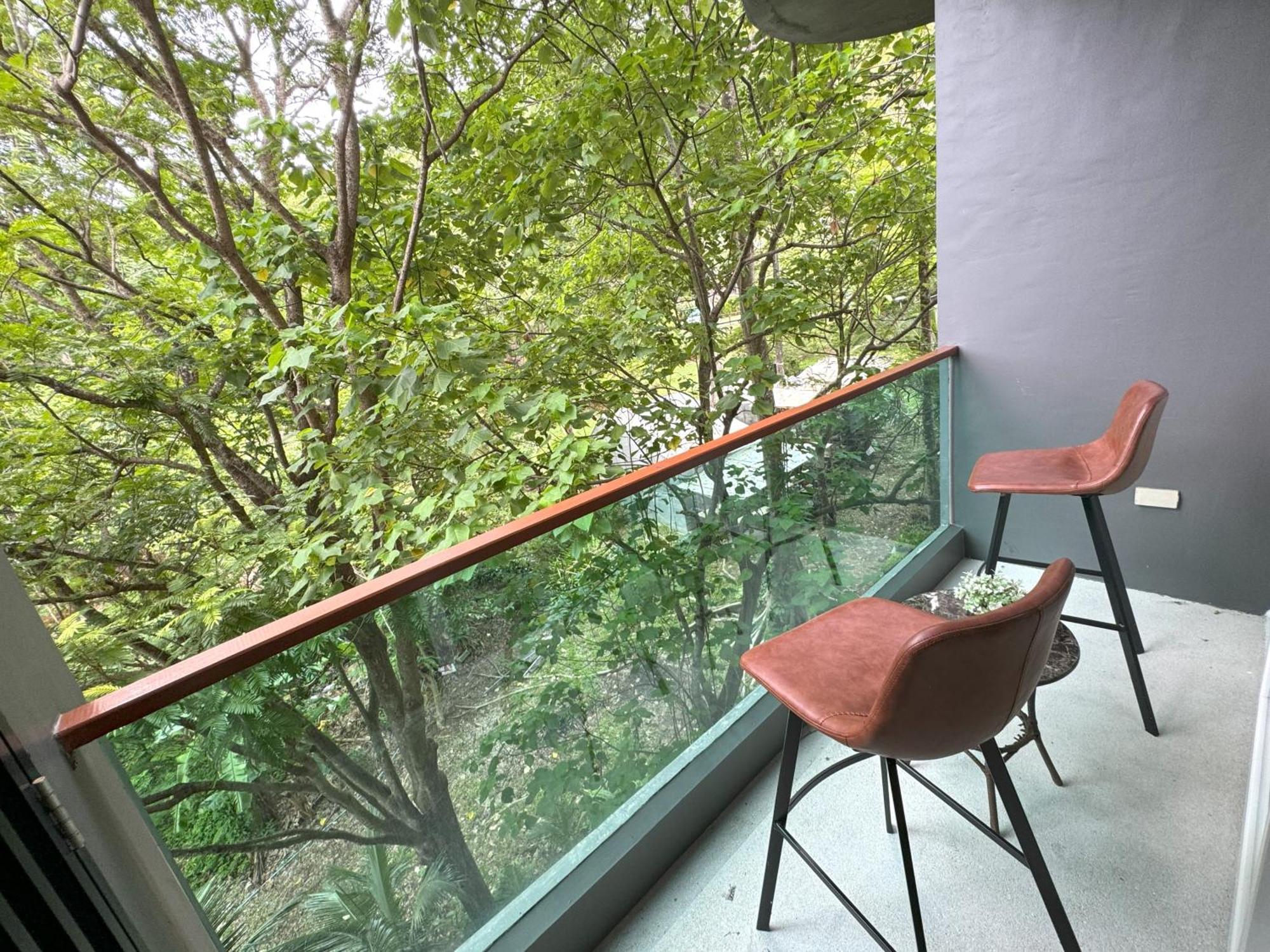 Private Apartment At Emerald Terrace Patong Exterior photo