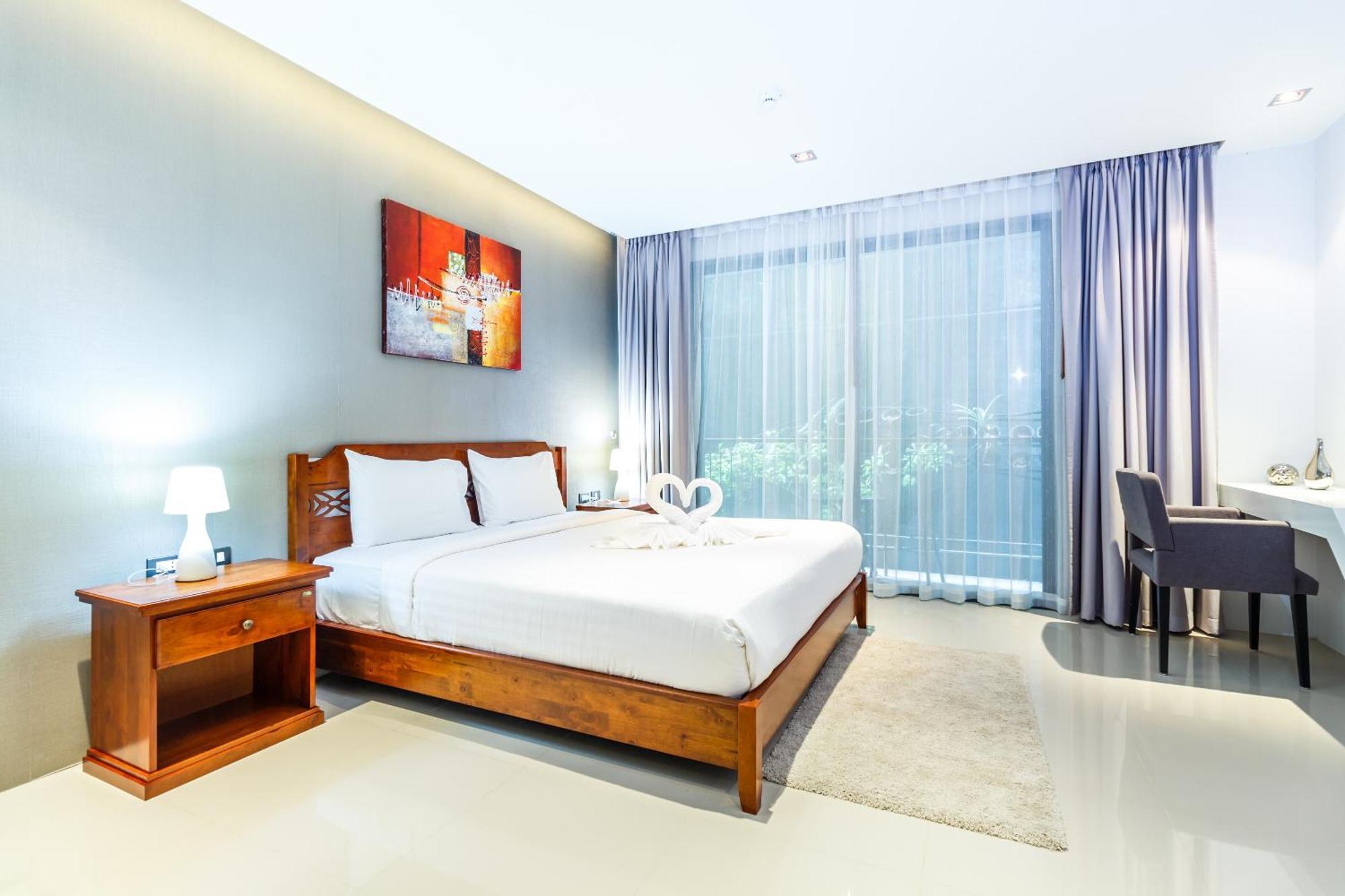 Private Apartment At Emerald Terrace Patong Exterior photo