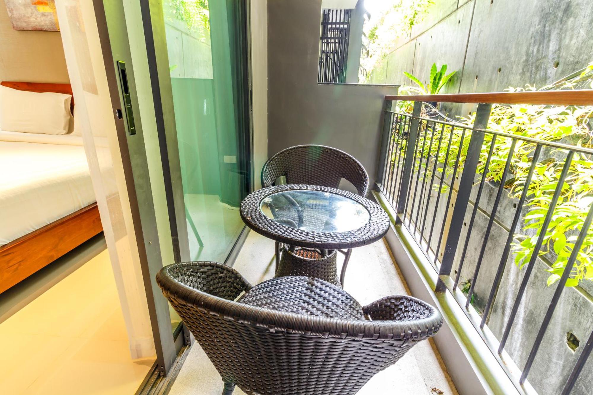 Private Apartment At Emerald Terrace Patong Exterior photo